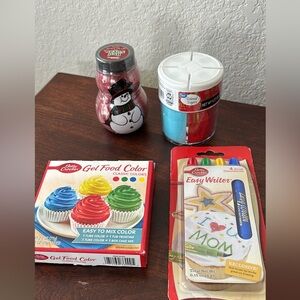 Betty Crocker Food decorating sets & colored sugar